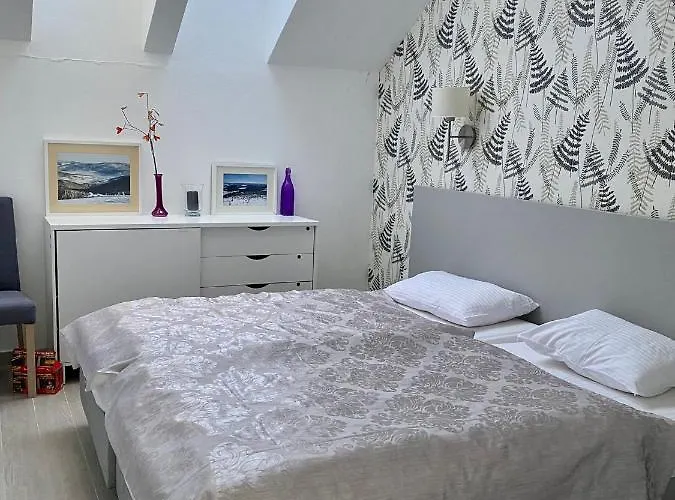 Czarna Gora Livigno * Sienna (Klodzko)